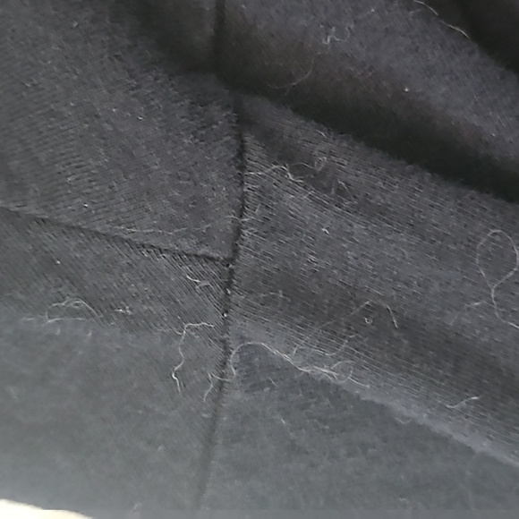 Gildan Black Short Sleeve Tee with Red and Yellow Superbowl Graphics NWOT - Picture 10 of 14